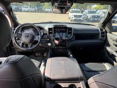 Used 2024 RAM 1500 Limited AWD/4WD image 2