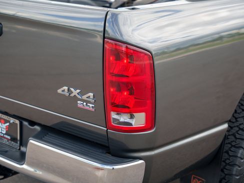 Used 2003 Dodge Ram 2500 Truck ST AWD/4WD image 29