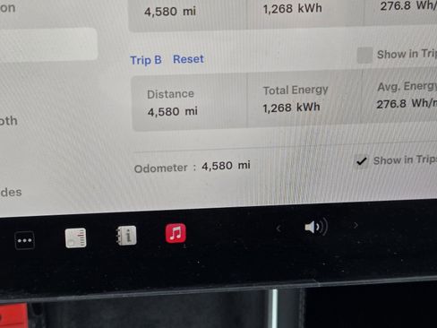 Used 2026 Tesla Model Y Long Range image 13