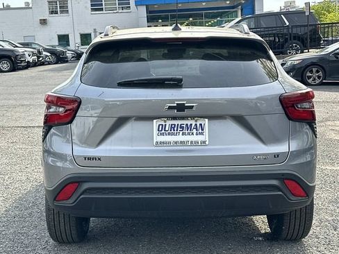 New 2026 Chevrolet Trax LT w/ Driver Confidence Package FWD image 3