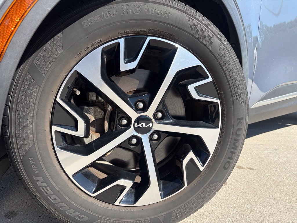 Used 2023 Kia Sportage EX FWD image 5