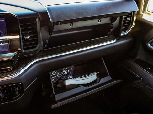 Used 2022 Chevrolet Silverado 1500 RST image 18