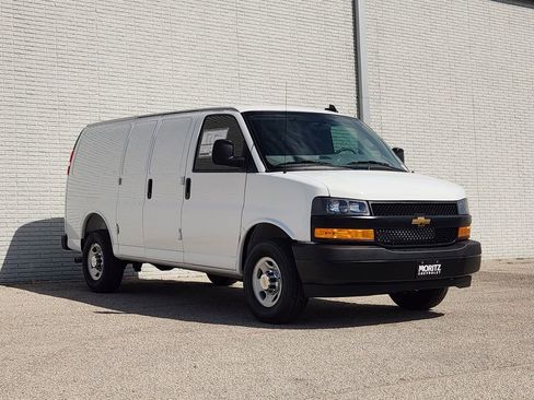 New 2025 Chevrolet Express 2500 w/ Driver Convenience Package RWD image 2