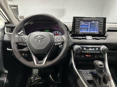 Certified 2022 Toyota RAV4 XLE image 8