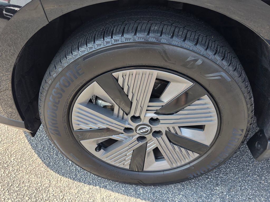 Used 2025 Nissan Murano SL AWD/4WD image 18