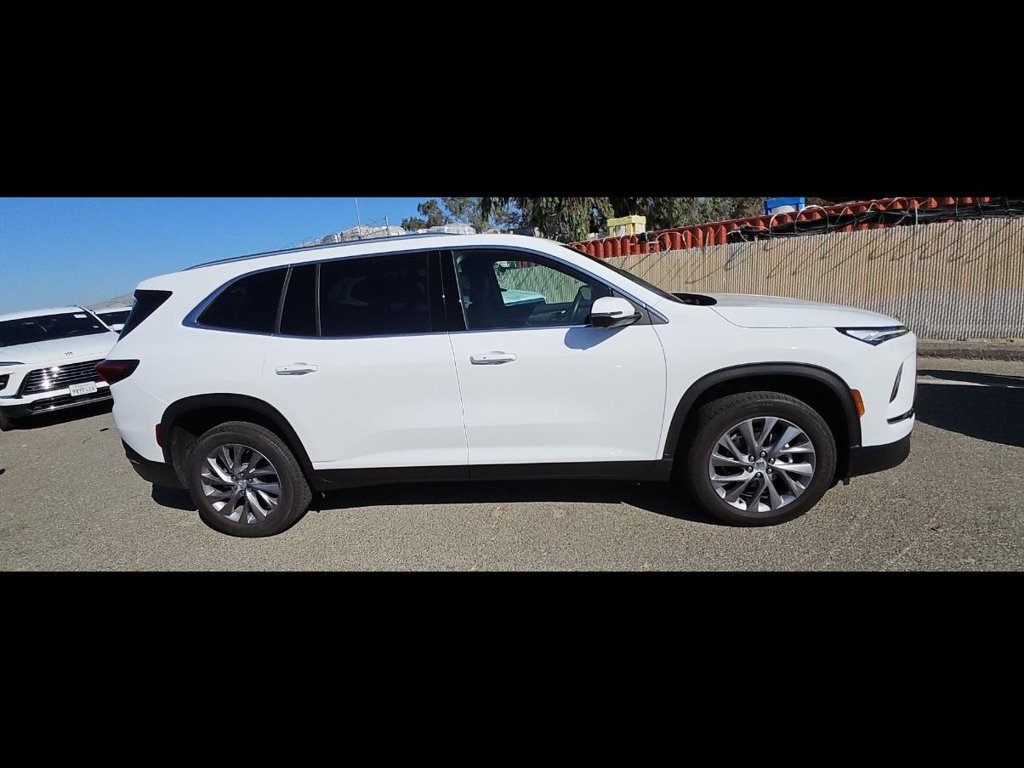 Used 2026 Buick Enclave Preferred FWD image 6