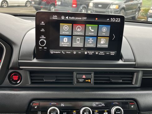 Certified 2023 Honda Pilot Touring image 24