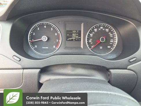 Used 2014 Volkswagen Jetta SE FWD image 25