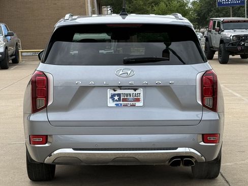 Used 2020 Hyundai Palisade Limited FWD image 6