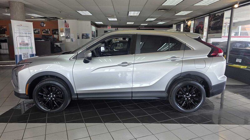 Used 2024 Mitsubishi Eclipse Cross LE AWD/4WD image 7