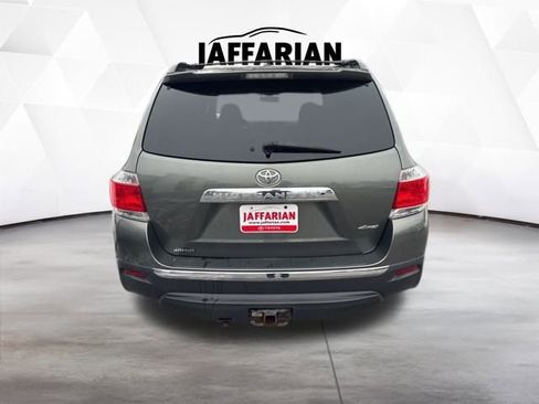 Used 2011 Toyota Highlander 4WD image 4