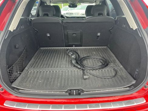 Used 2024 Volvo XC60 T8 Ultimate image 20