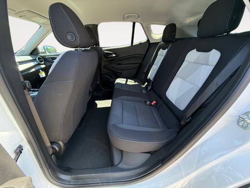 New 2026 Chevrolet Trax LS w/ LS Convenience Package FWD image 13