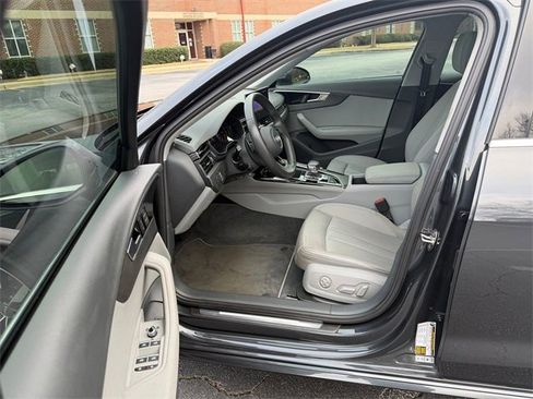 Used 2020 Audi A4 2.0T Premium w/ Convenience Package image 5