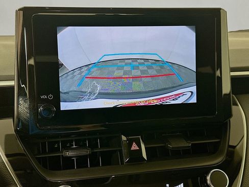 Used 2026 Toyota Corolla LE FWD image 14