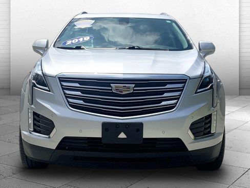 Used 2019 Cadillac XT5 Premium Luxury AWD/4WD image 2