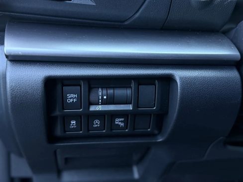 Used 2023 Subaru Crosstrek 2.5i Limited w/ Moonroof Package image 24