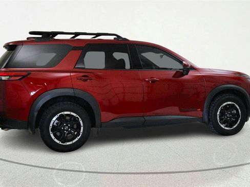 Used 2024 Nissan Pathfinder Rock Creek AWD/4WD image 4