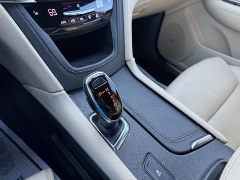 Used 2017 Cadillac XT5 Luxury w/ Driver Awareness Package image 47