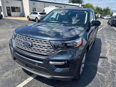Certified 2023 Ford Explorer Limited w/ Equipment Group 301A AWD/4WD image 59
