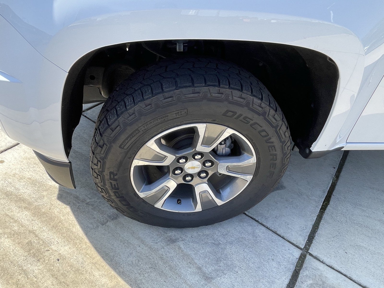 Used 2017 Chevrolet Colorado Z71 AWD/4WD image 9