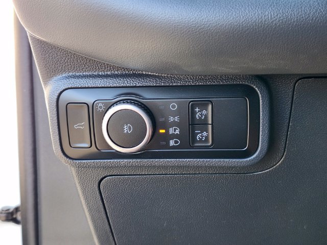 Used 2025 Ford Explorer Active w/ Active Comfort Package AWD/4WD image 24