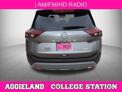 Certified 2023 Nissan Rogue SV FWD image 5