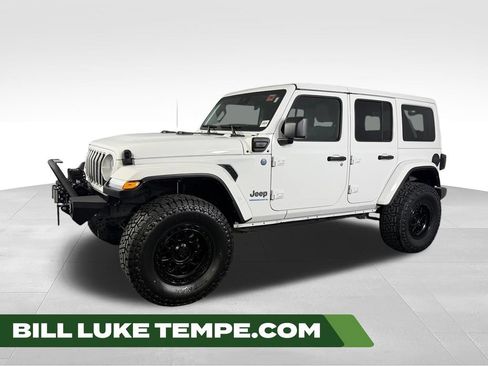 Used 2025 Jeep Wrangler Unlimited Sahara w/ Safety Group AWD/4WD image 1