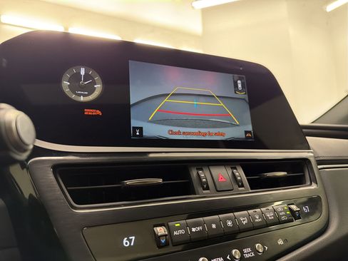 Certified 2025 Lexus ES 350 w/ Premium Package FWD image 27