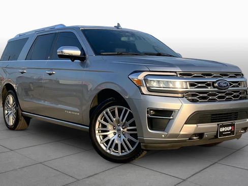 Used 2023 Ford Expedition Max Platinum AWD/4WD image 3