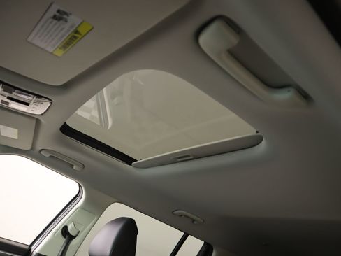 Certified 2025 Hyundai Santa Fe XRT image 16