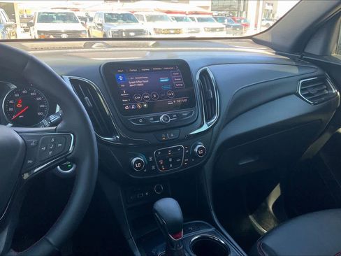 Used 2024 Chevrolet Equinox RS w/ RS Leather Package FWD image 7