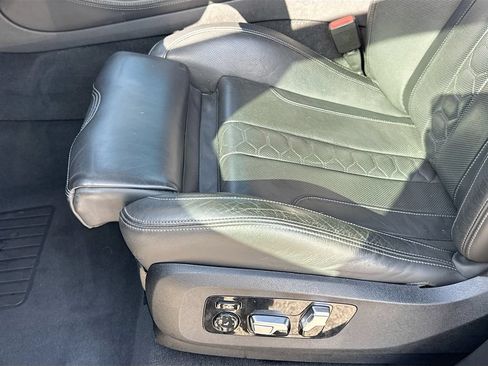 Used 2021 BMW X5 M w/ Executive Package AWD/4WD image 22