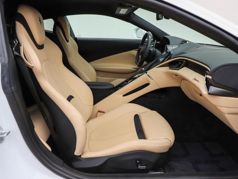 Certified 2023 Ferrari Roma image 40