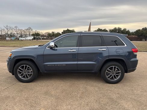 Used 2019 Jeep Grand Cherokee Limited image 4