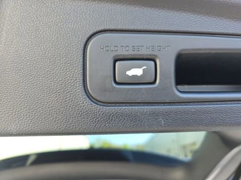 Used 2023 Acura MDX SH-AWD w/ Technology Package image 9