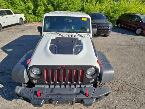 Used 2018 Jeep Wrangler Unlimited Rubicon AWD/4WD image 13