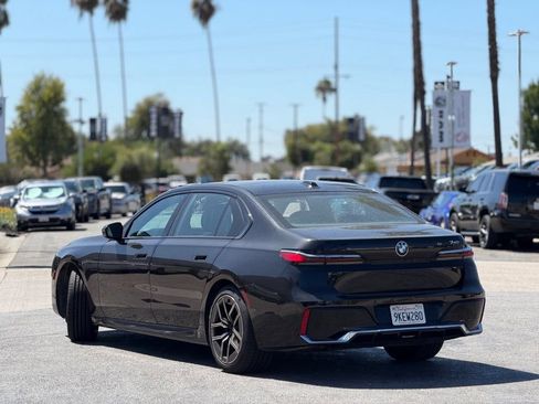 Used 2024 BMW 740i RWD image 2
