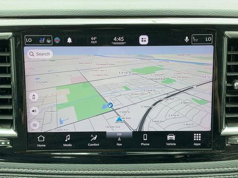 Used 2021 Chrysler Pacifica Limited w/ Uconnect Theater Family Group FWD image 24