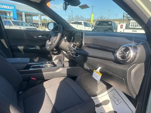 New 2026 Chevrolet Equinox LT image 33