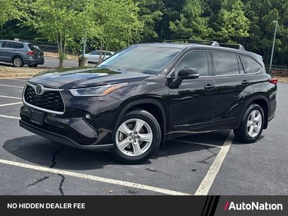 Used 2021 Toyota Highlander LE