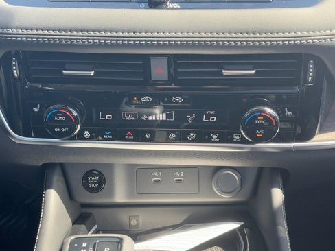 New 2026 Nissan Rogue Platinum w/ Platinum Premium Package image 9