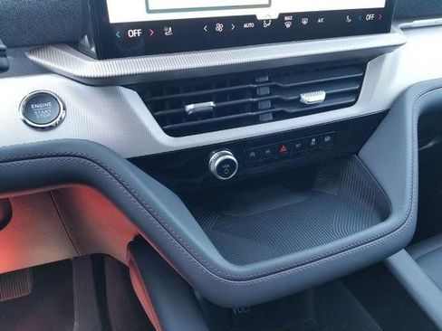 New 2026 Ford Explorer Active AWD/4WD image 23