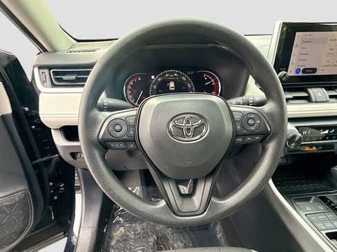 Used 2025 Toyota RAV4 XLE image 11