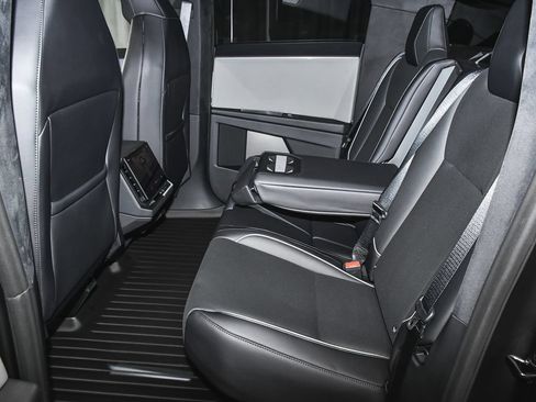 Used 2025 Tesla Cybertruck AWD Crew Cab image 52