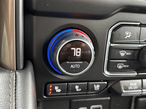 Used 2023 Chevrolet Tahoe High Country image 43