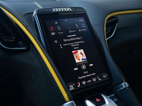 Used 2024 Ferrari Roma Spider image 39