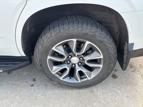 Used 2021 Chevrolet Tahoe LT w/ Rear Media and Nav Package image 14