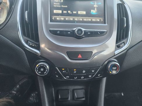 Used 2018 Chevrolet Cruze LT w/ LT Fleet Convenience Package FWD image 14