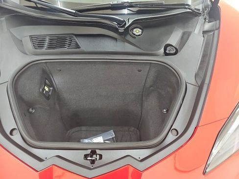 Used 2024 Chevrolet Corvette Stingray Preferred Cpe w/ 2LT image 21